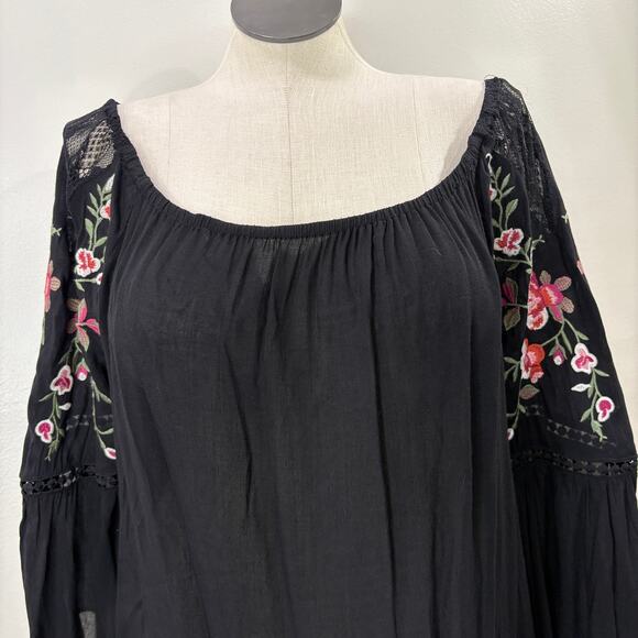 Umgee Size XL Top NEW Embroidered Floral Bell Sleeve Boho Whimsigoth Country - Picture 12 of 12